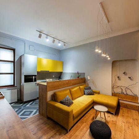 The Yellow Umbrella Studio Cluj-Napoca Exteriör bild