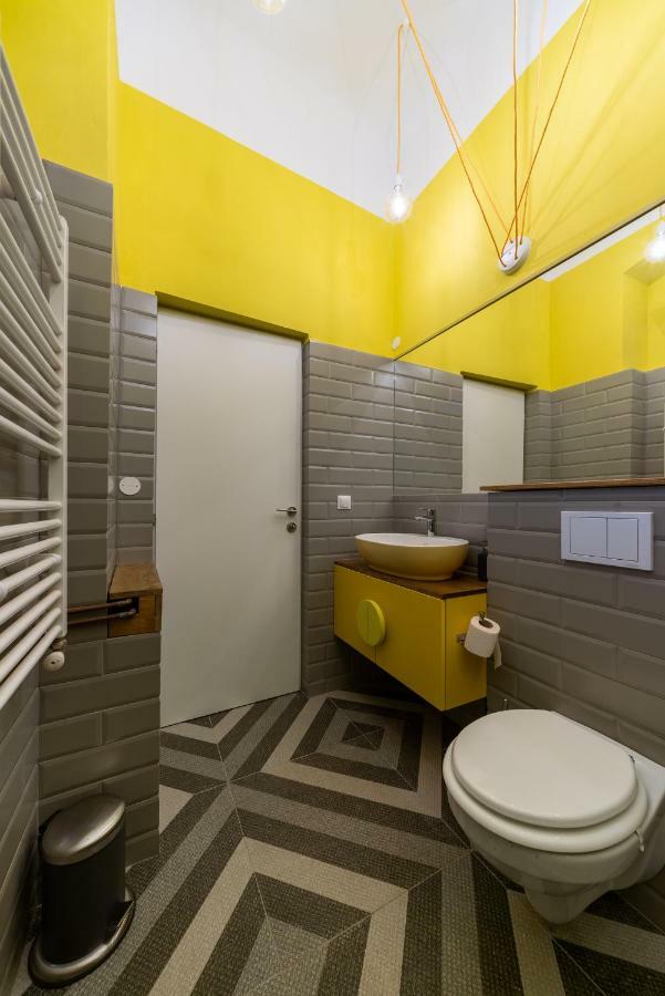 The Yellow Umbrella Studio Cluj-Napoca Exteriör bild