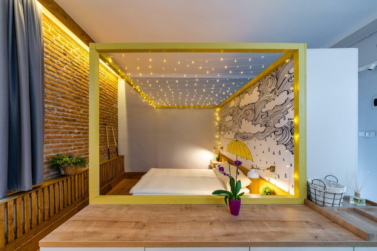 The Yellow Umbrella Studio Cluj-Napoca Exteriör bild