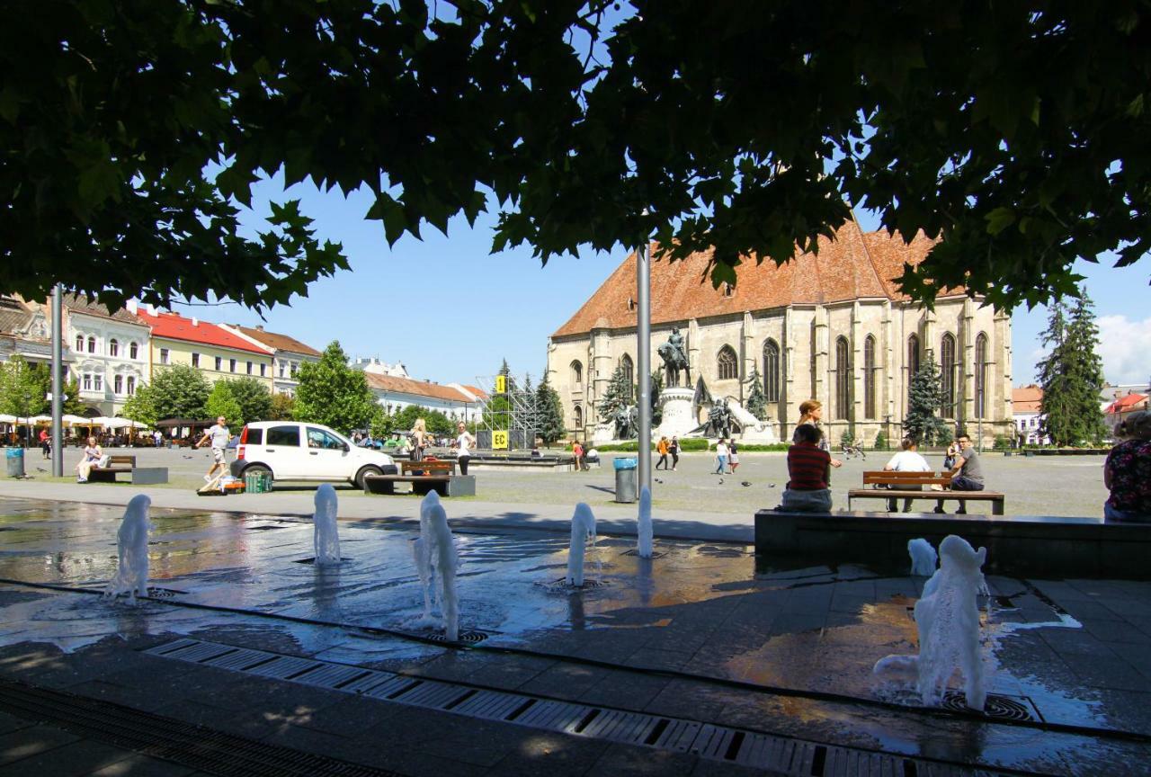 The Yellow Umbrella Studio Cluj-Napoca Exteriör bild