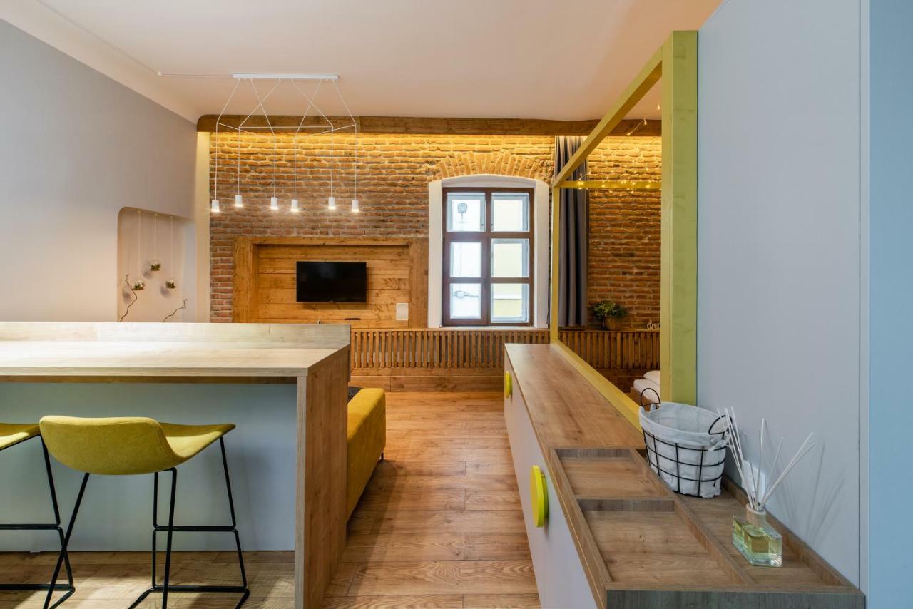 The Yellow Umbrella Studio Cluj-Napoca Exteriör bild