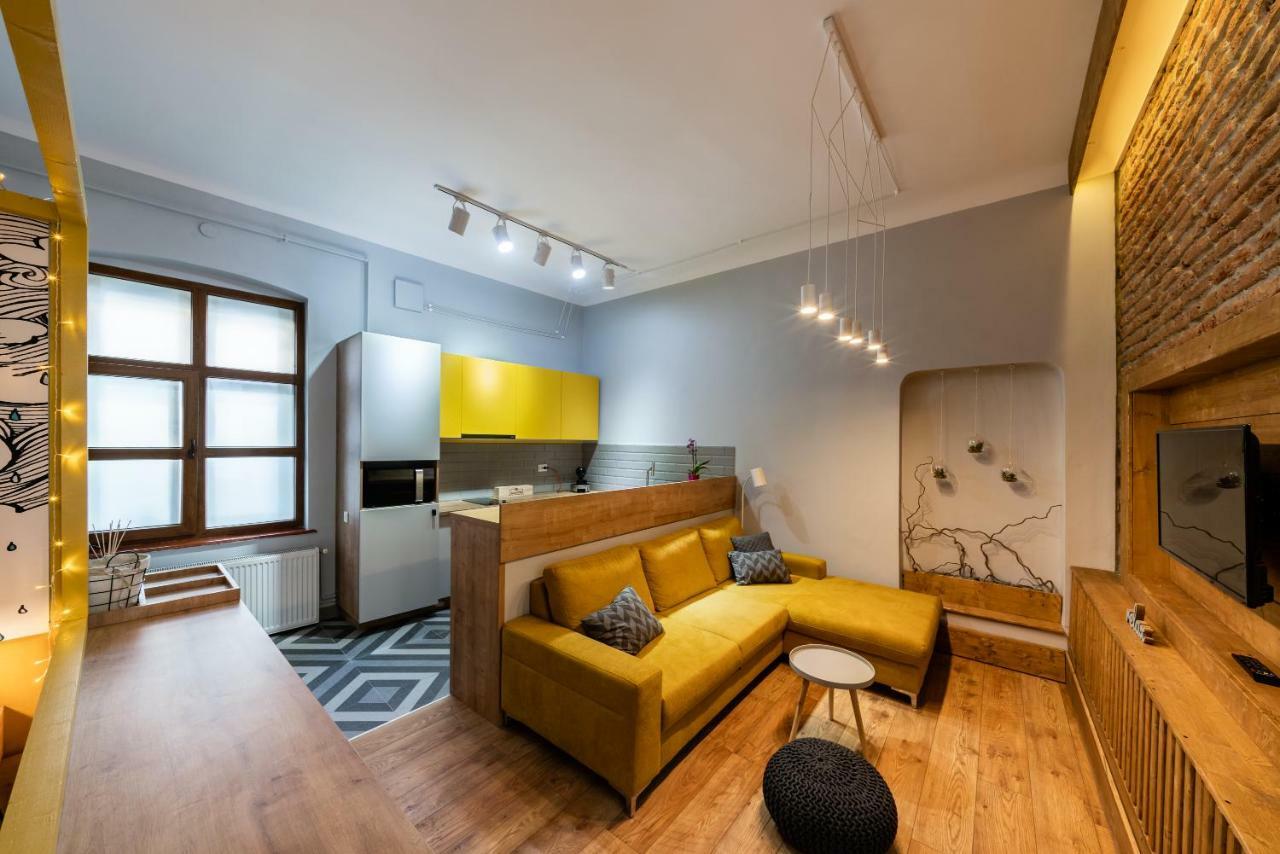 The Yellow Umbrella Studio Cluj-Napoca Exteriör bild